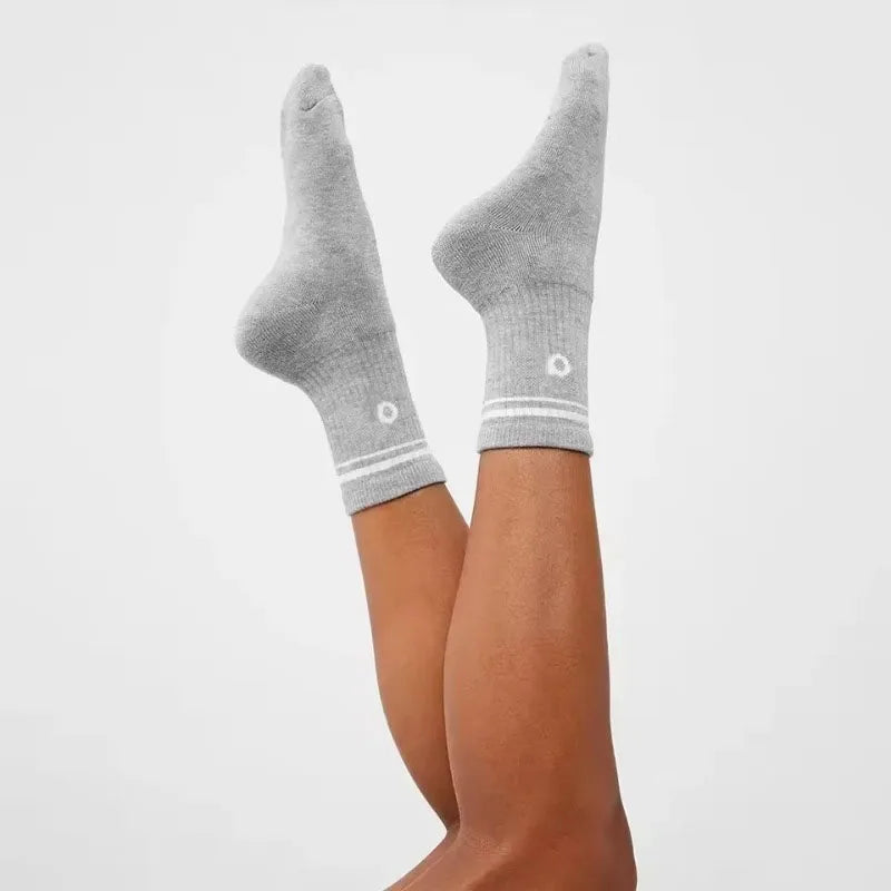 4 Pairs Cotton Female Yoga Sports Sock, Medium Long Socks, Pilates Fitness Sports Four Seasons High Quality Women's Yoga Sock