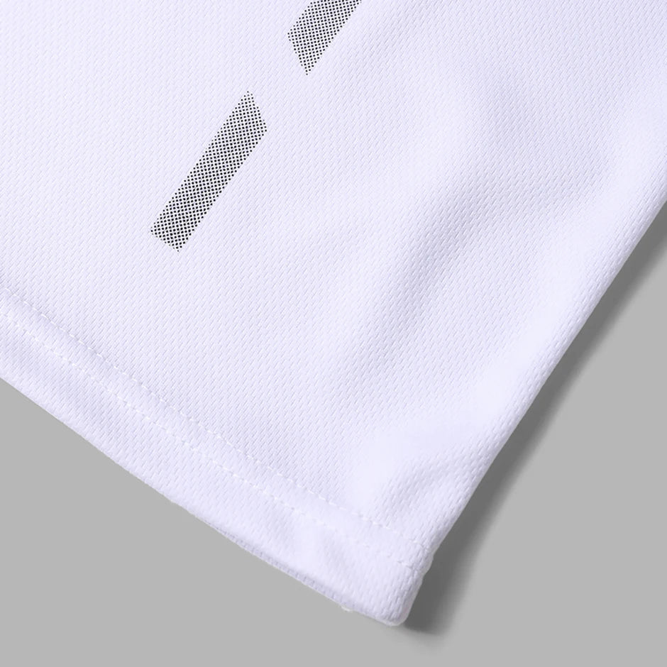 Performance shirt with graphic accent